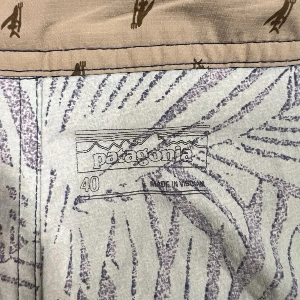 Patagonia Wavefarer Board Shorts Mens 40 Tropical Swim Trunks Blue STY86543